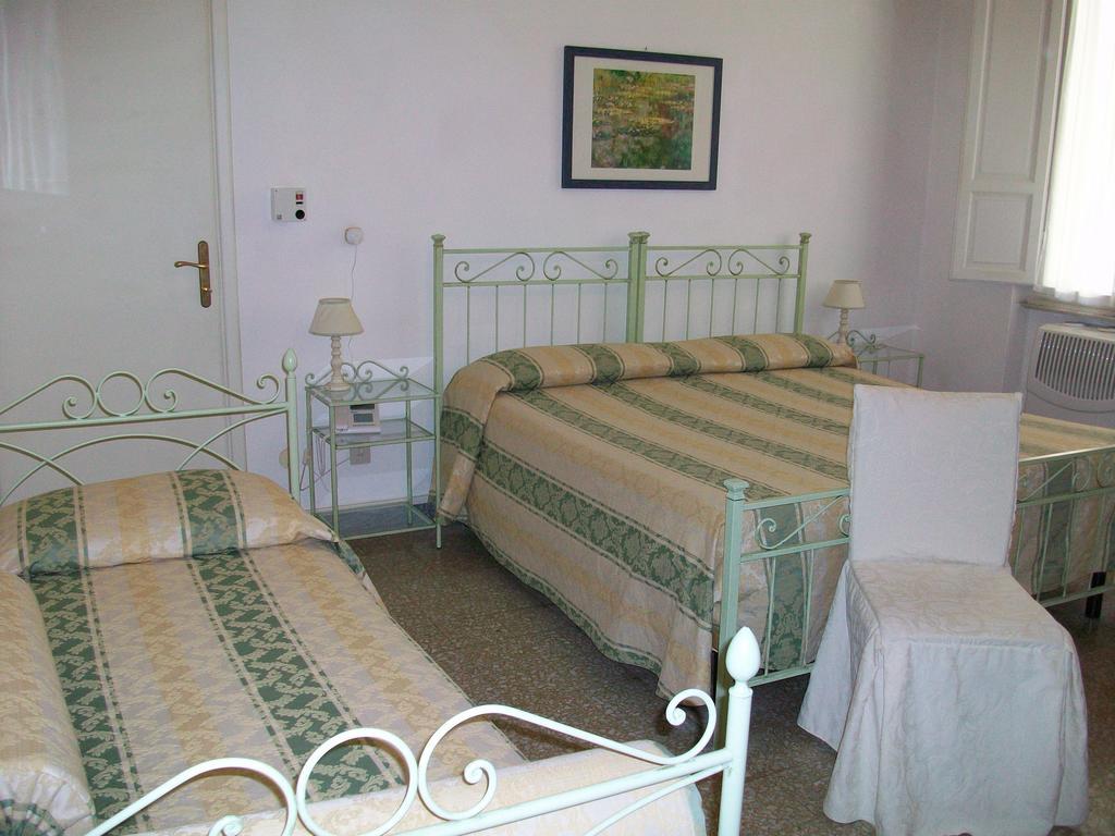 Hotel La Primula Forte dei Marmi Room photo